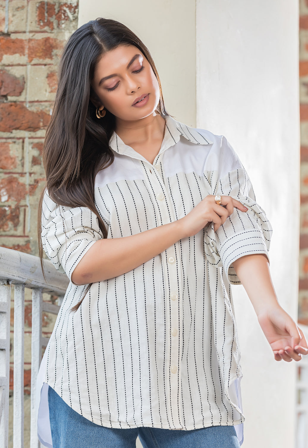 Black & White Thread Shirt